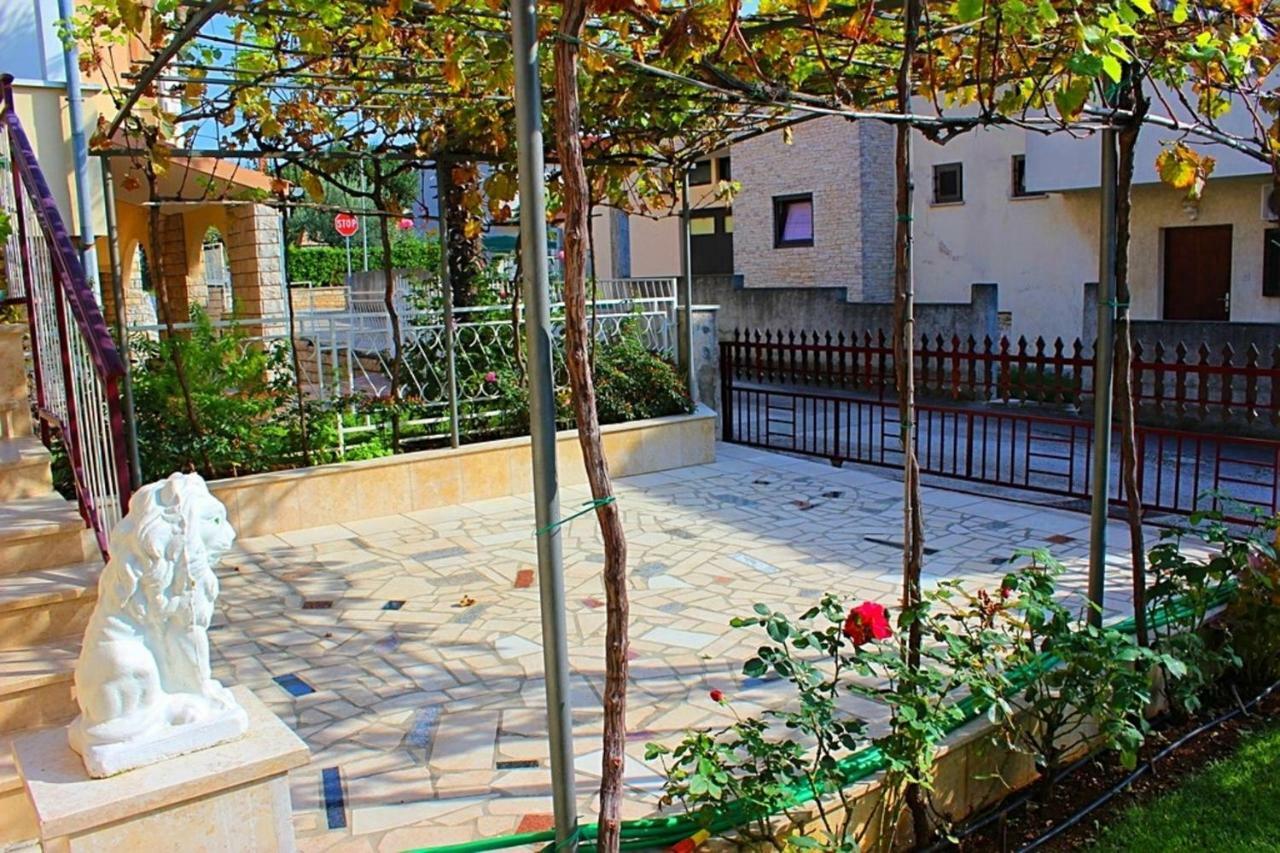 Ruzica Appartement Poreč Buitenkant foto